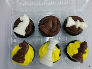 We started the team tournament with some cupcakes! Thanks Abi.